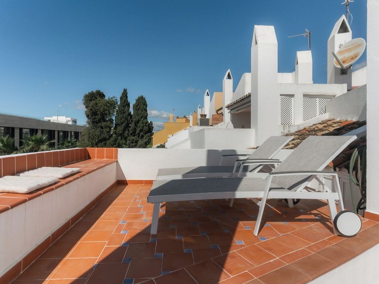 Villa for Sale in Nueva Andalucía, Malaga 23