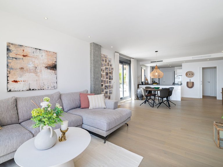 Apartment for Sale in Benahavís, Malaga 11
