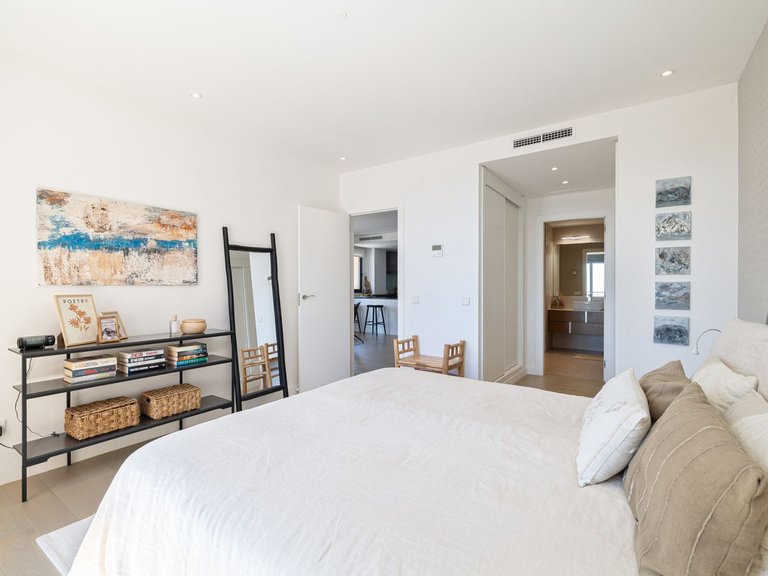 Apartment for Sale in Benahavís, Malaga 17