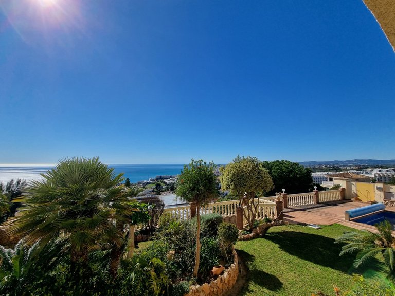 Villa for Sale in Benalmadena, Malaga 25