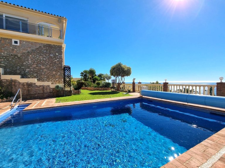 Villa for Sale in Benalmadena, Malaga 31