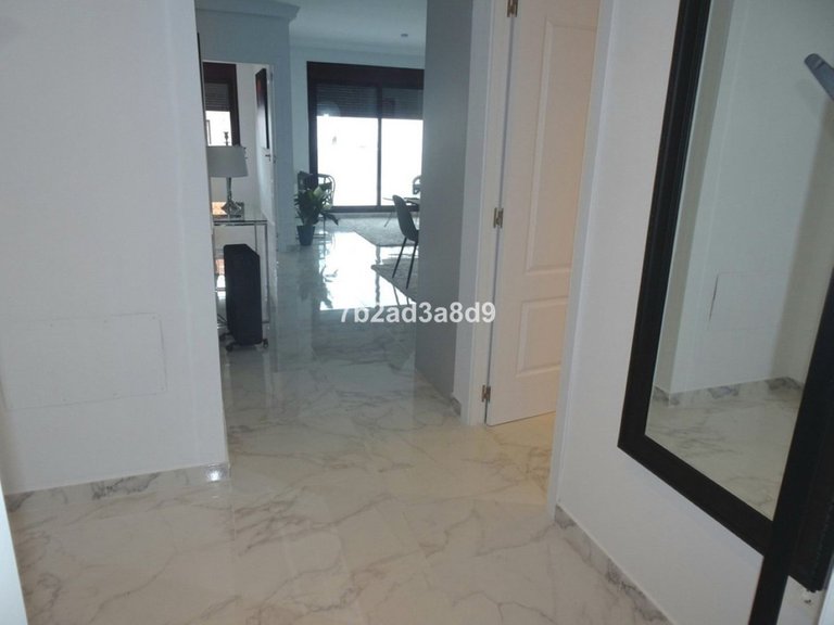 Apartment for Sale in Nueva Andalucía, Malaga 12