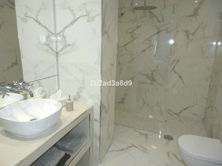 Apartment for Sale in Nueva Andalucía, Malaga 7