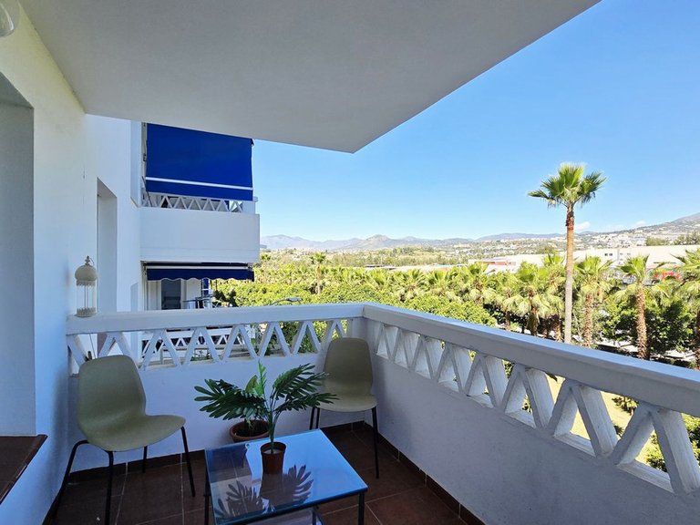 Apartment for Sale in Nueva Andalucía, Malaga 19