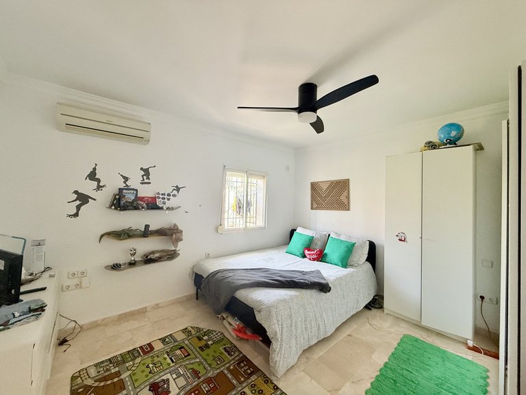 Villa for Sale in Nueva Andalucía, Malaga 16