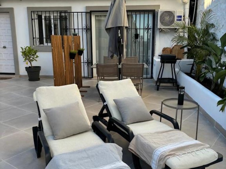 Villa for Sale in Nueva Andalucía, Malaga 28