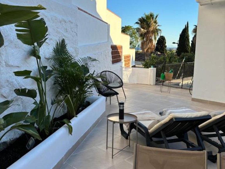 Villa for Sale in Nueva Andalucía, Malaga 33