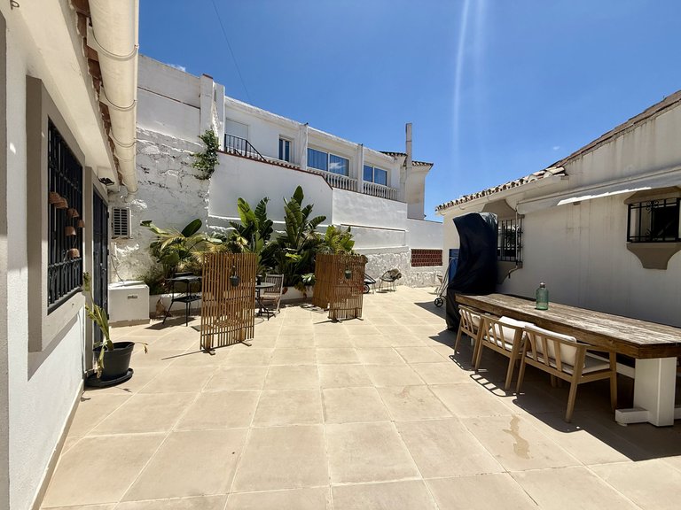 Villa for Sale in Nueva Andalucía, Malaga 7