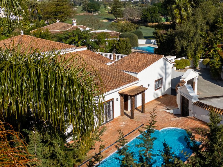 Villa for Sale in Nueva Andalucía, Malaga 29