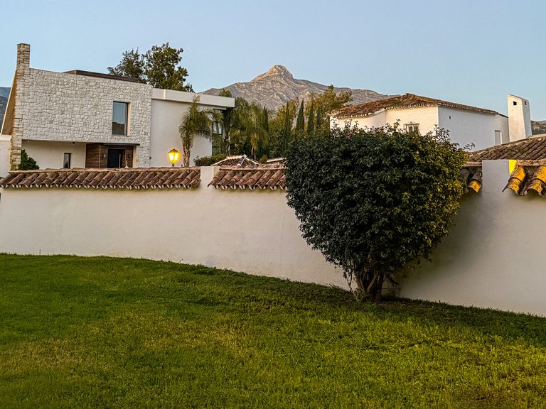 Villa for Sale in Nueva Andalucía, Malaga 5