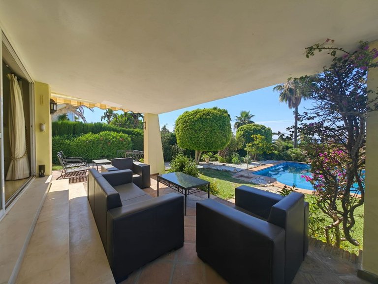 Villa for Sale in Estepona, Malaga 16