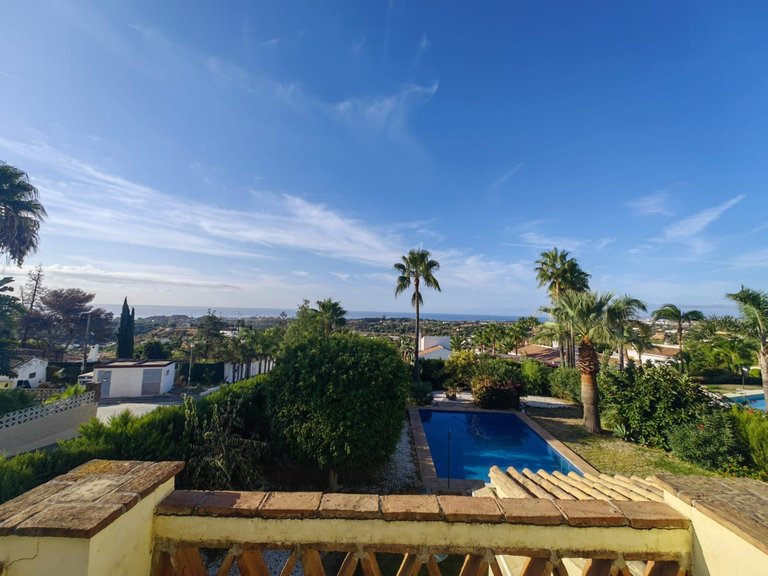 Villa for Sale in Estepona, Malaga 2
