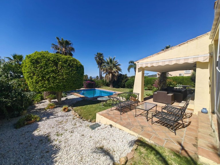 Villa for Sale in Estepona, Malaga 27