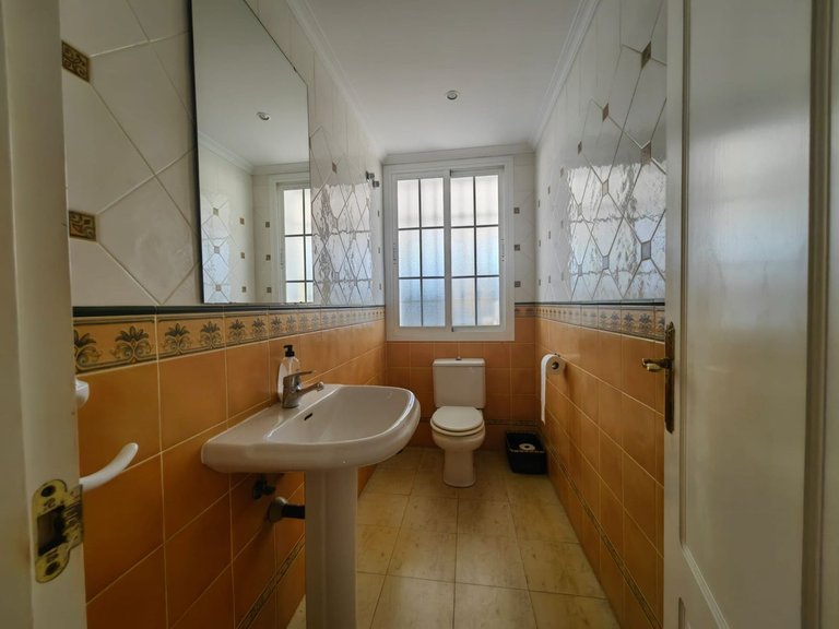 Villa for Sale in Estepona, Malaga 29