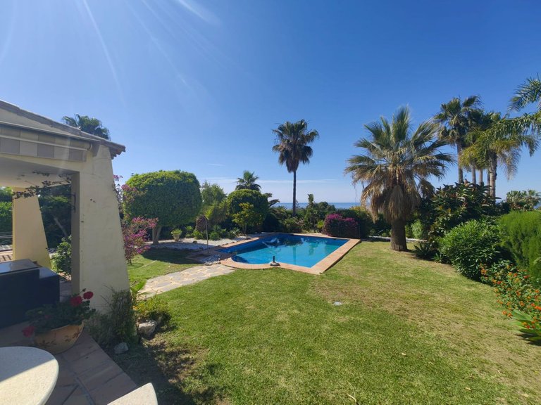 Villa for Sale in Estepona, Malaga 34