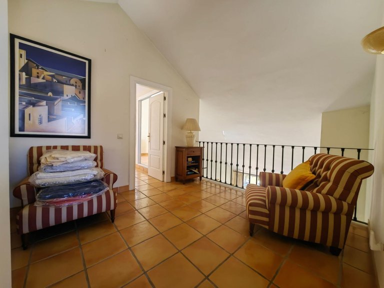 Villa for Sale in Estepona, Malaga 39