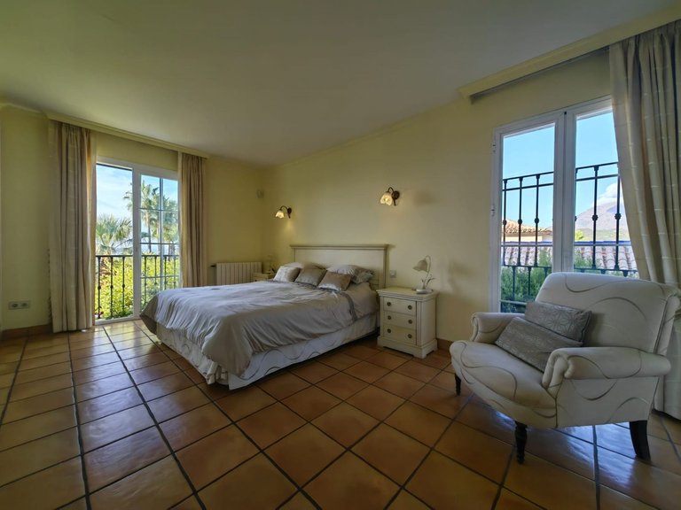 Villa for Sale in Estepona, Malaga 50