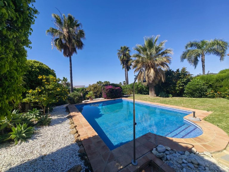 Villa for Sale in Estepona, Malaga 56