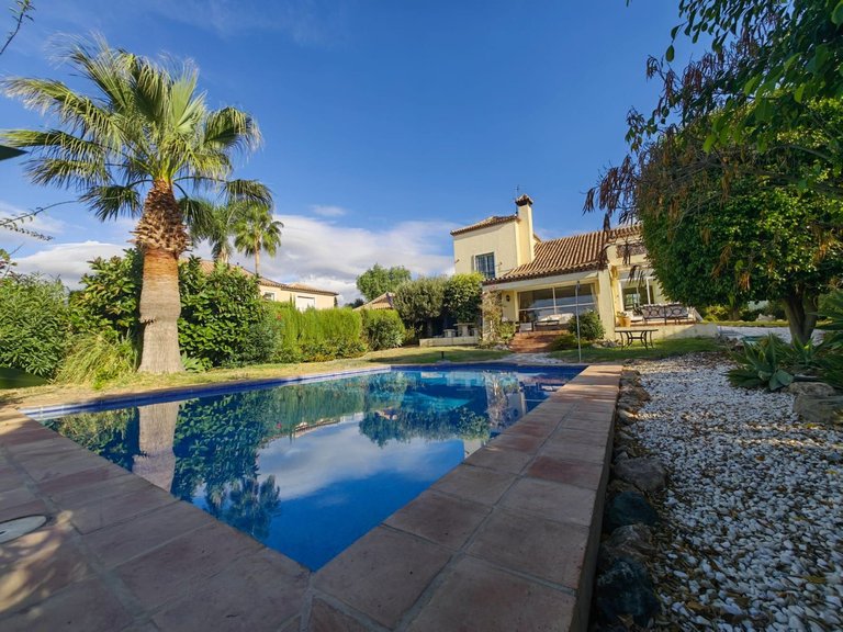 Villa for Sale in Estepona, Malaga 58