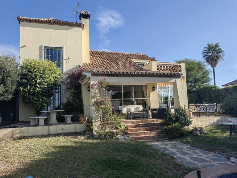 Villa for Sale in Estepona, Malaga 61