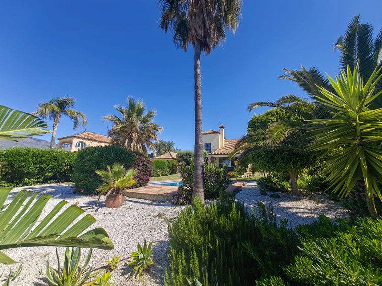 Villa for Sale in Estepona, Malaga 65