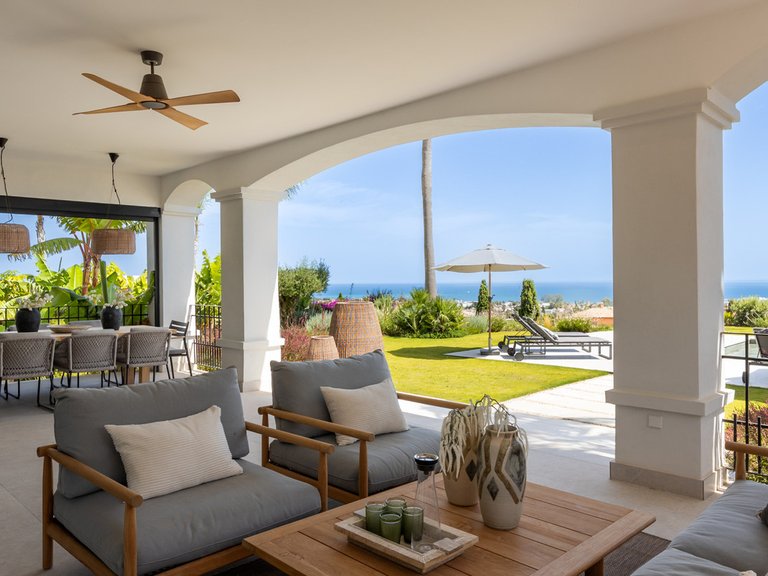 Villa for Sale in Los Flamingos, Malaga 3