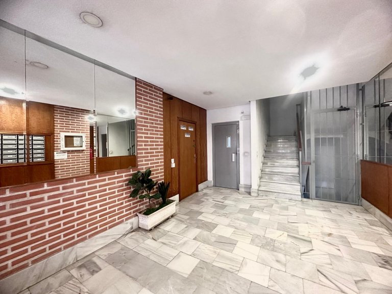 Apartment for Sale in Torrevieja, Alicante 25