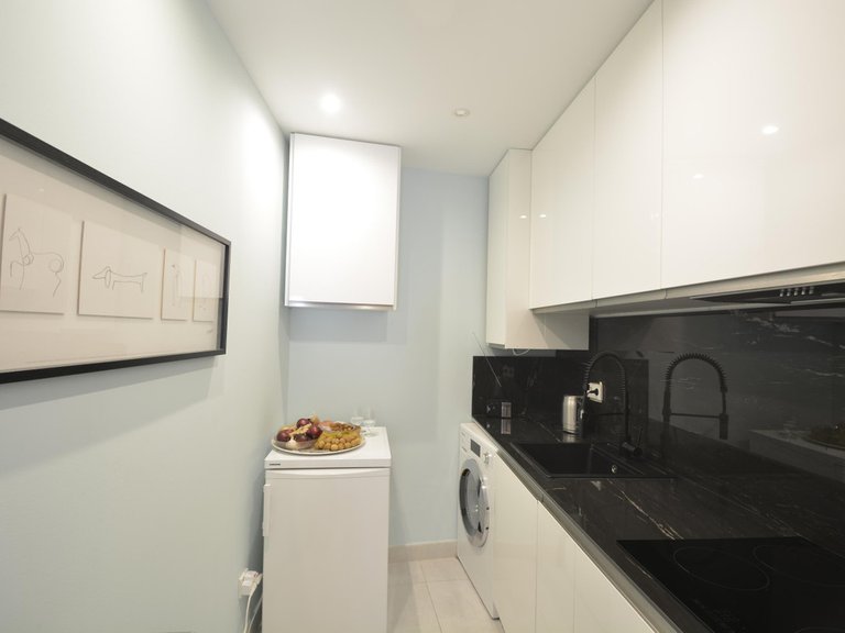 Apartment for Sale in Marbella, Malaga 25