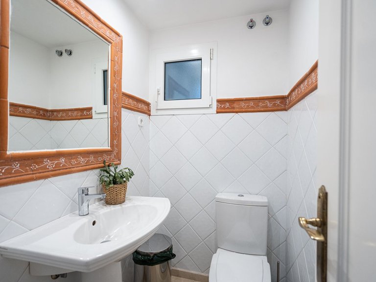 Apartment for Sale in Marbella, Malaga 12