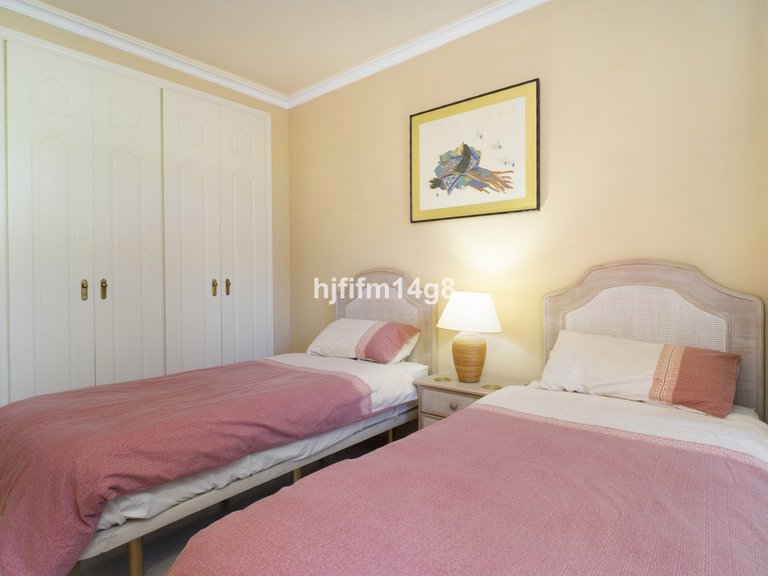 Apartment for Sale in Puerto Banús, Malaga 17