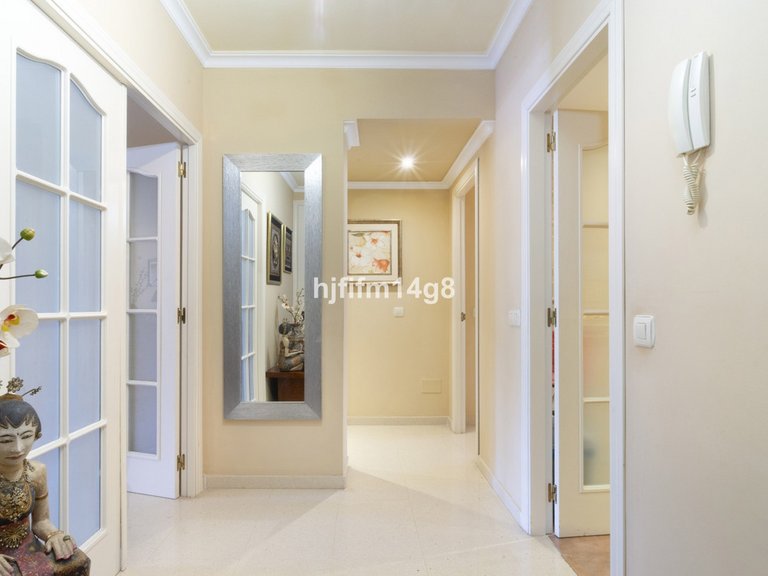 Apartment for Sale in Puerto Banús, Malaga 20