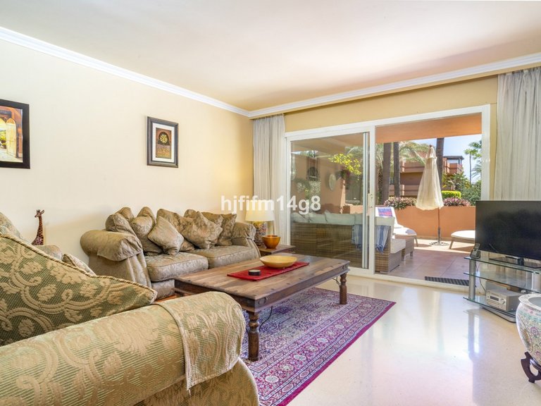 Apartment for Sale in Puerto Banús, Malaga 8
