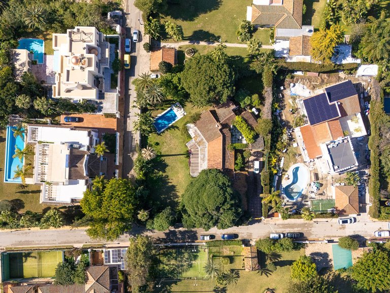 Villa for Sale in Guadalmina Baja, Malaga 10