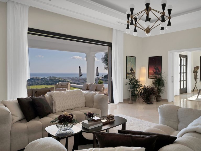 Villa for Sale in Benahavís, Malaga 10