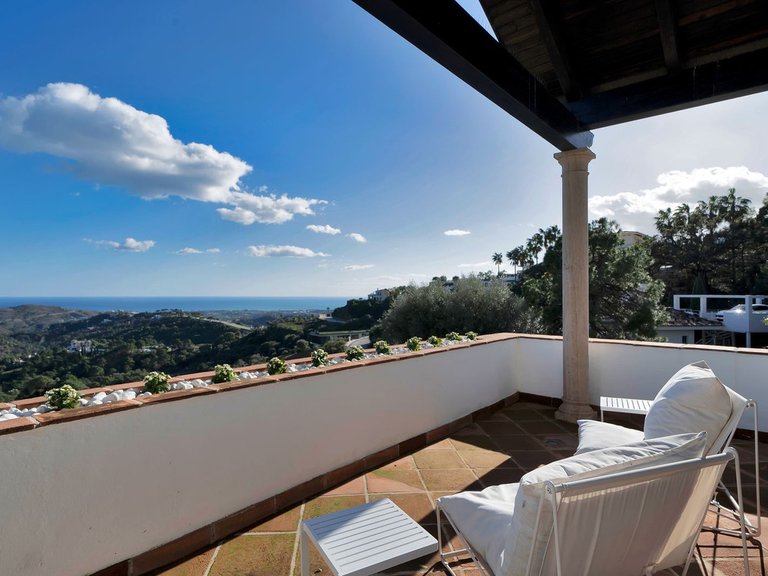 Villa for Sale in Benahavís, Malaga 31