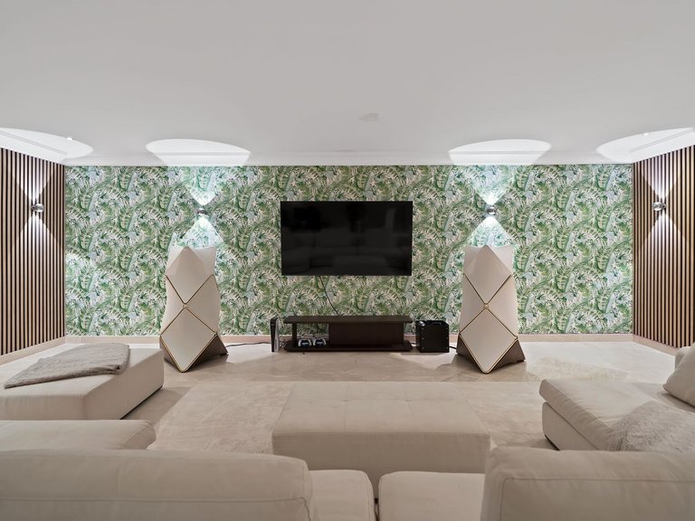 Villa for Sale in Benahavís, Malaga 38