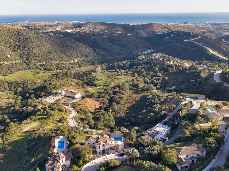 Villa for Sale in Benahavís, Malaga 42