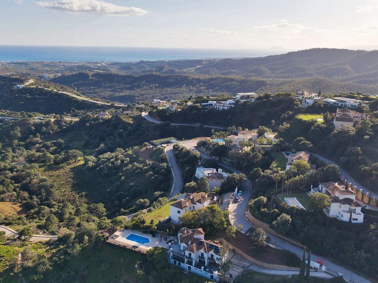 Villa for Sale in Benahavís, Malaga 43