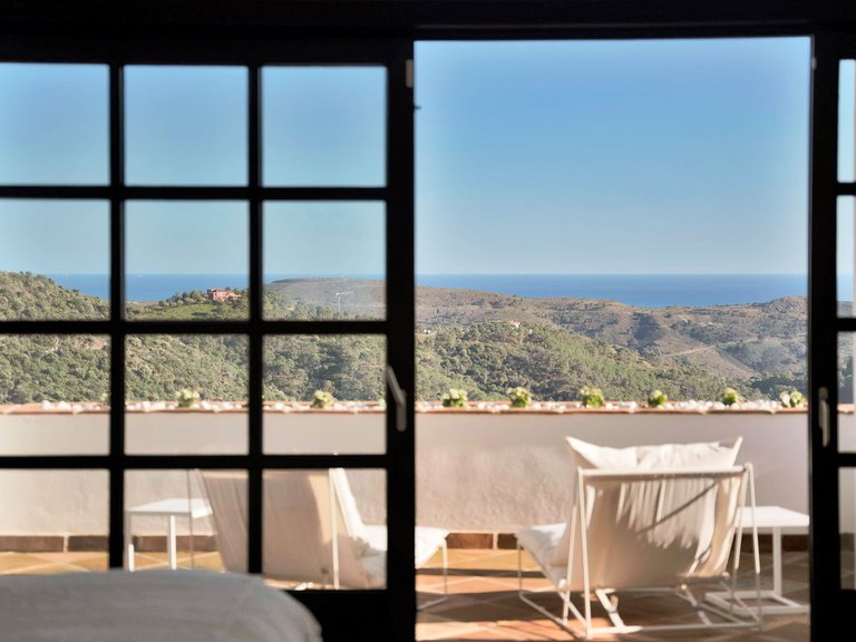 Villa for Sale in Benahavís, Malaga 46