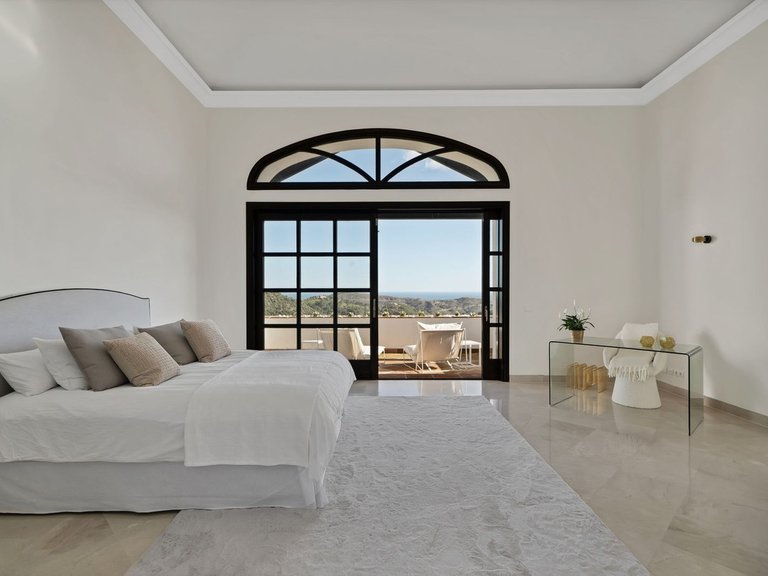 Villa for Sale in Benahavís, Malaga 7