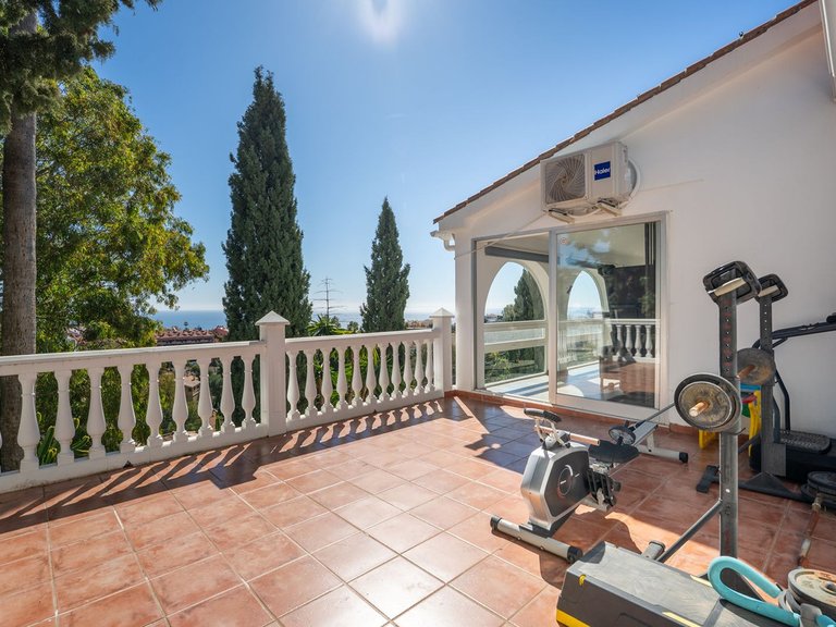 Villa for Sale in Fuengirola, Malaga 16