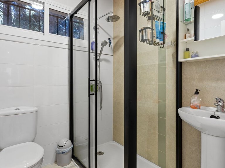 Villa for Sale in Fuengirola, Malaga 31