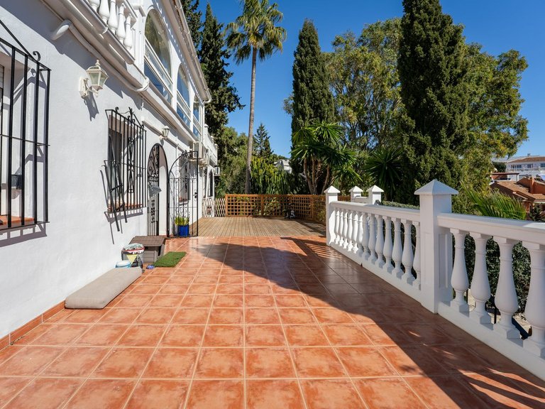 Villa for Sale in Fuengirola, Malaga 38