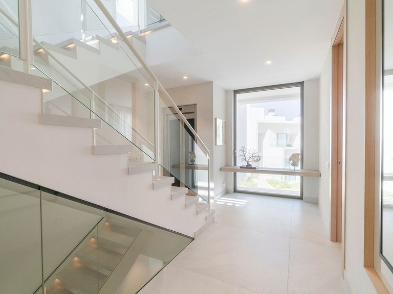 Villa for Sale in Nueva Andalucía, Malaga 17