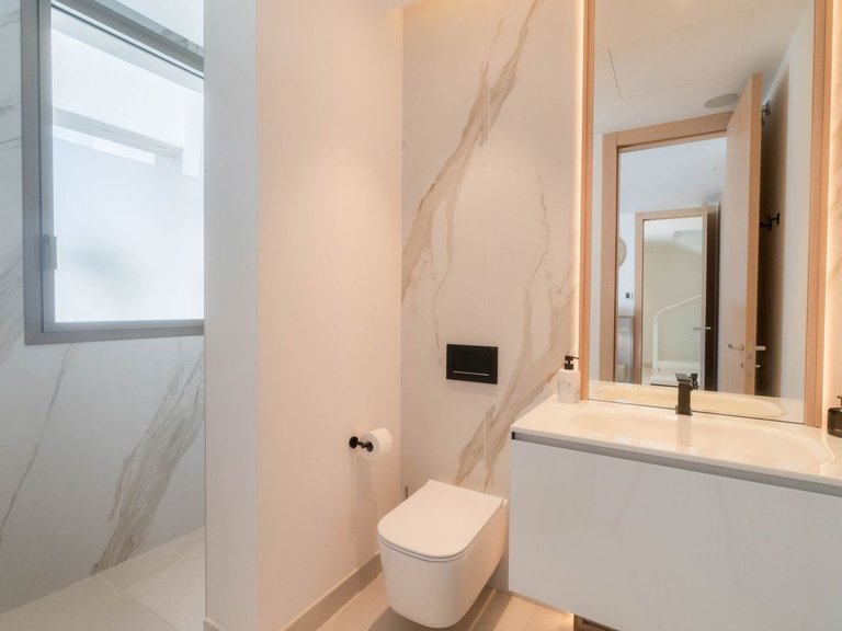 Villa for Sale in Nueva Andalucía, Malaga 36