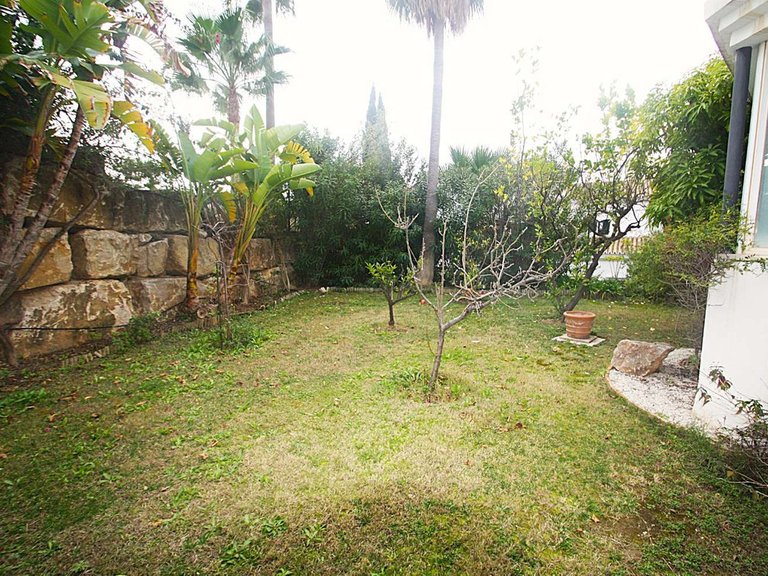 Villa for Sale in Istán, Malaga 11