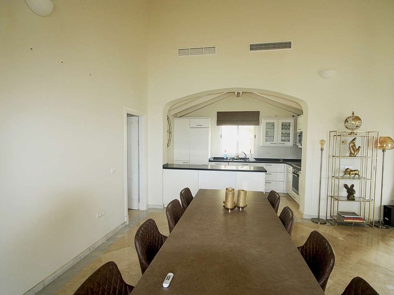 Villa for Sale in Istán, Malaga 25