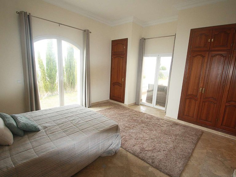 Villa for Sale in Istán, Malaga 34