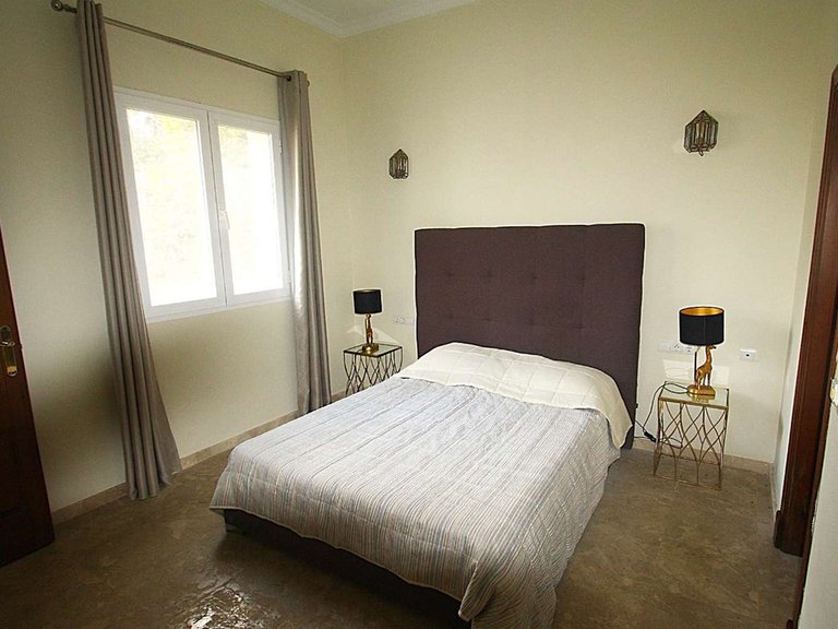 Villa for Sale in Istán, Malaga 40