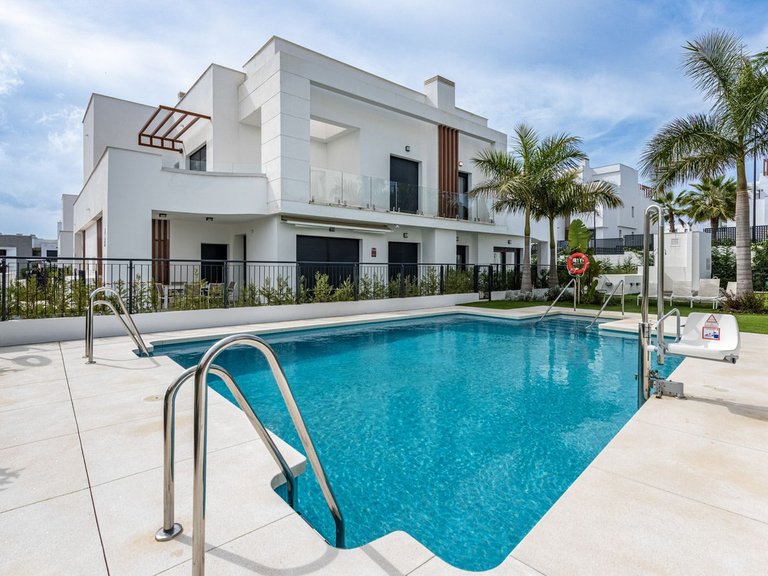 Villa for Sale in Bel Air, Malaga 2